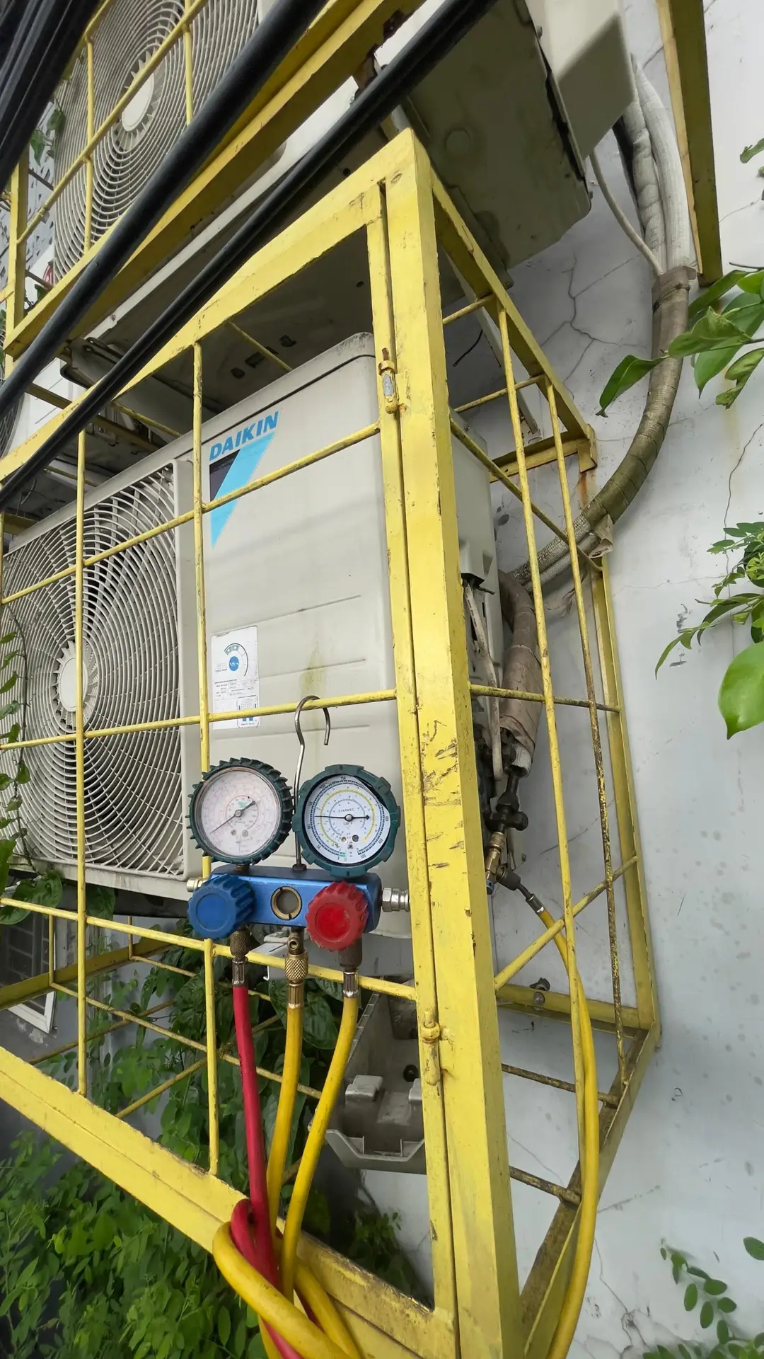 Cuci AC Makassar profesional